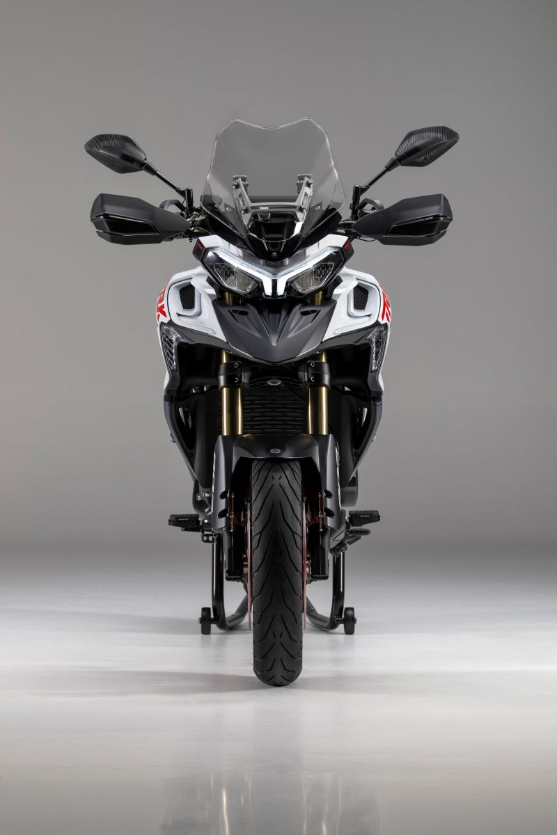 Benelli TRK 902 Stradale