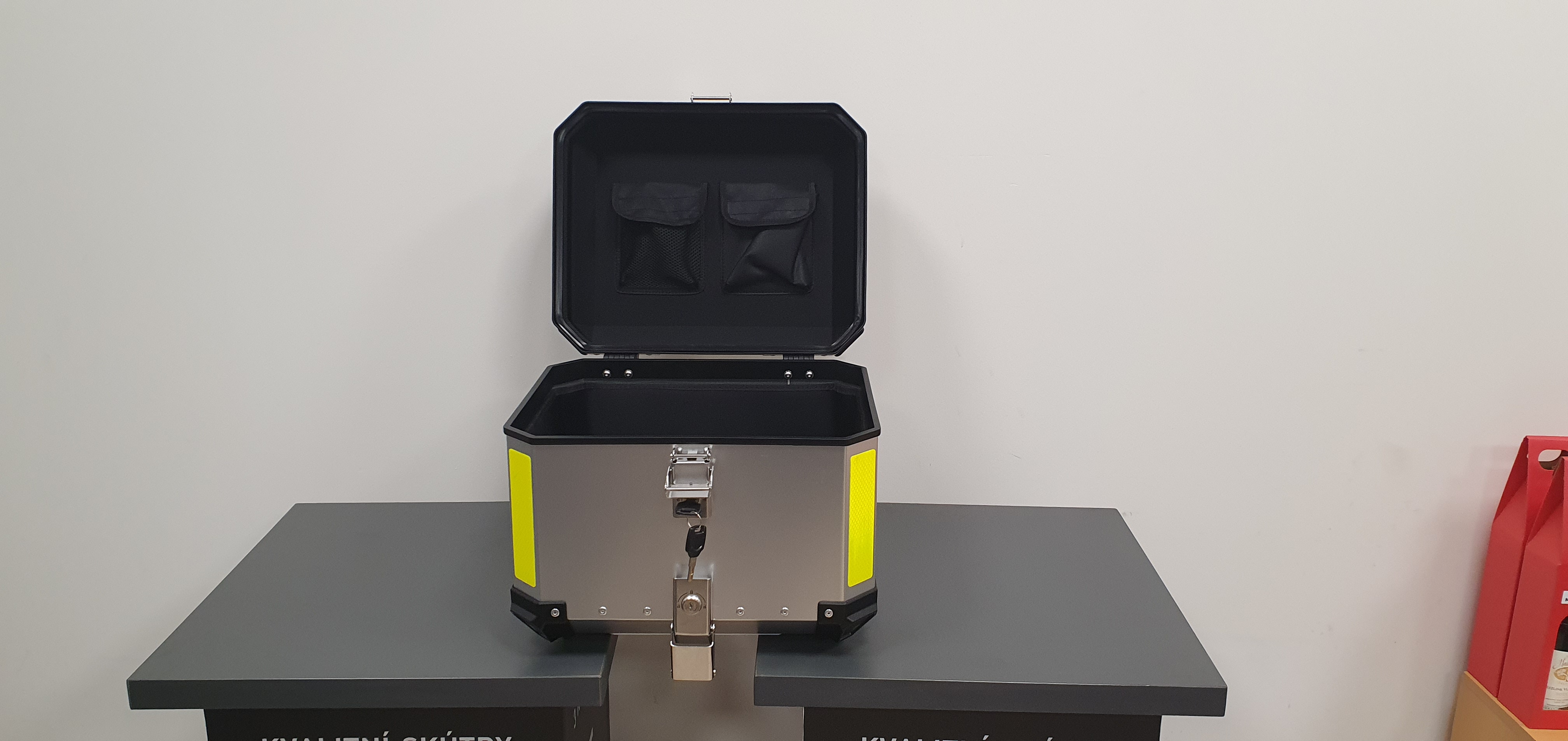 Box zadní pro V-Cross alu