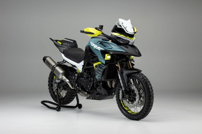 Benelli TRK 902X