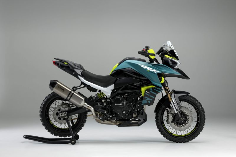 Benelli TRK 902X