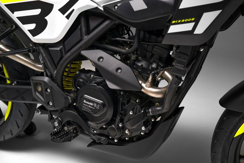 Benelli BKX 300S