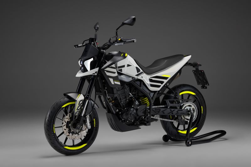 Benelli BKX 300S
